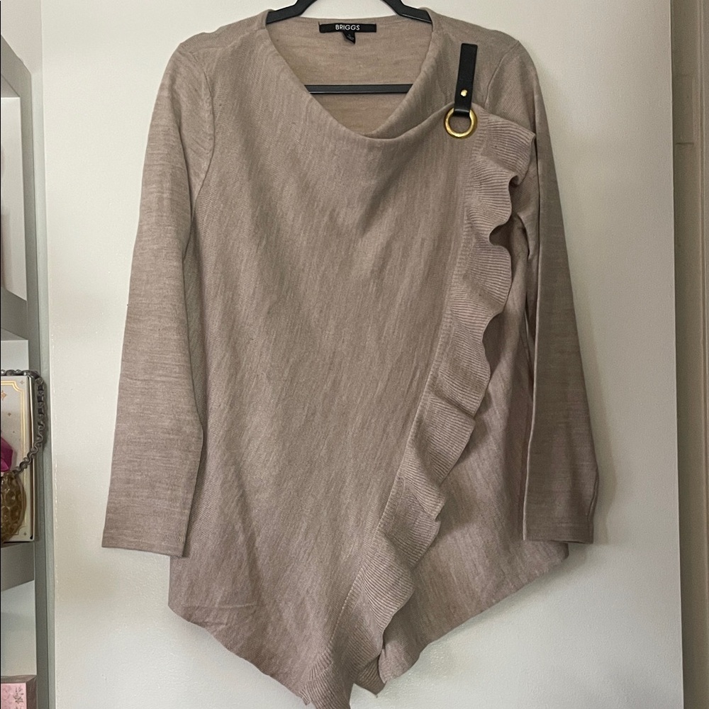 BRIGGS|Light Taupe Ruffle Shawl Sweater with Buckle Detail|Small|EUC